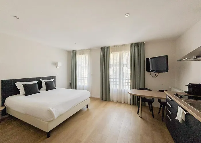 Les Maisons D'eugene - Centre Historique דירה *