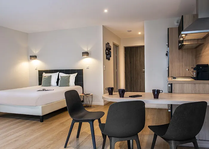 Les Maisons D'eugene - Centre Historique * הונפלר